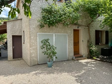 Maison familiale de 98 m² avec jardin, garage et carport à Digne-les-Bains