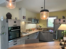 Maison familiale 5 pièces – 98 m² – Terrain arboré de 500 m² – Digne-les-Bains