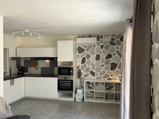 RIANS (83560) – Maison de plain-pied de 120 m² avec T1 indépendant sur terrain de 4 000 m² piscinable