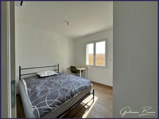 Maison à vendre 5 pièces, 4 chambres, suite parentale, garage, cour - DPE A et prestations modernes à POITIERS (86000).