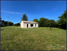 À vendre 🏡 Maison récente 4 pièces de plain-pied 3 chambres à Verrières (86410) 📍 À moins de 30 min de Poitiers.