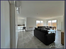 Maison à vendre 5 pièces, 4 chambres, suite parentale, garage, cour - DPE A et prestations modernes à POITIERS (86000).