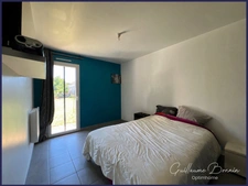 À vendre 🏡 Maison récente 4 pièces de plain-pied 3 chambres à Verrières (86410) 📍 À moins de 30 min de Poitiers.
