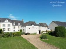 Maison familiale de caractère – 208 m² habitables – Dépendances + 300 m² – Les Bois d’Anjou (49250)