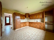 Maison sur sous-sol – 2 chambres – Environnement calme – 1000 m2 de Terrain clos