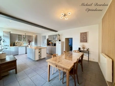 Maison de ville de 158 m² – Centre du Lude – Grenier aménageable de 50 m² – Garage indépendant disponible en option – Classe D