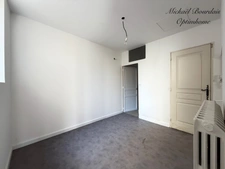Immeuble de rapport avec local commercial et deux logements – Opportunité d'investissement