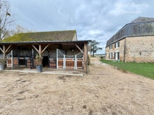 Maison de Maître XIXe – 220 m² – 1,6 ha – Dépendances & Installations Équestres – Environnement Préservé