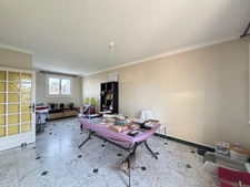 Maison 120 m2 sur sous-sol proche du centre ville sise sur une parcelle de 2200 m2 avec garage