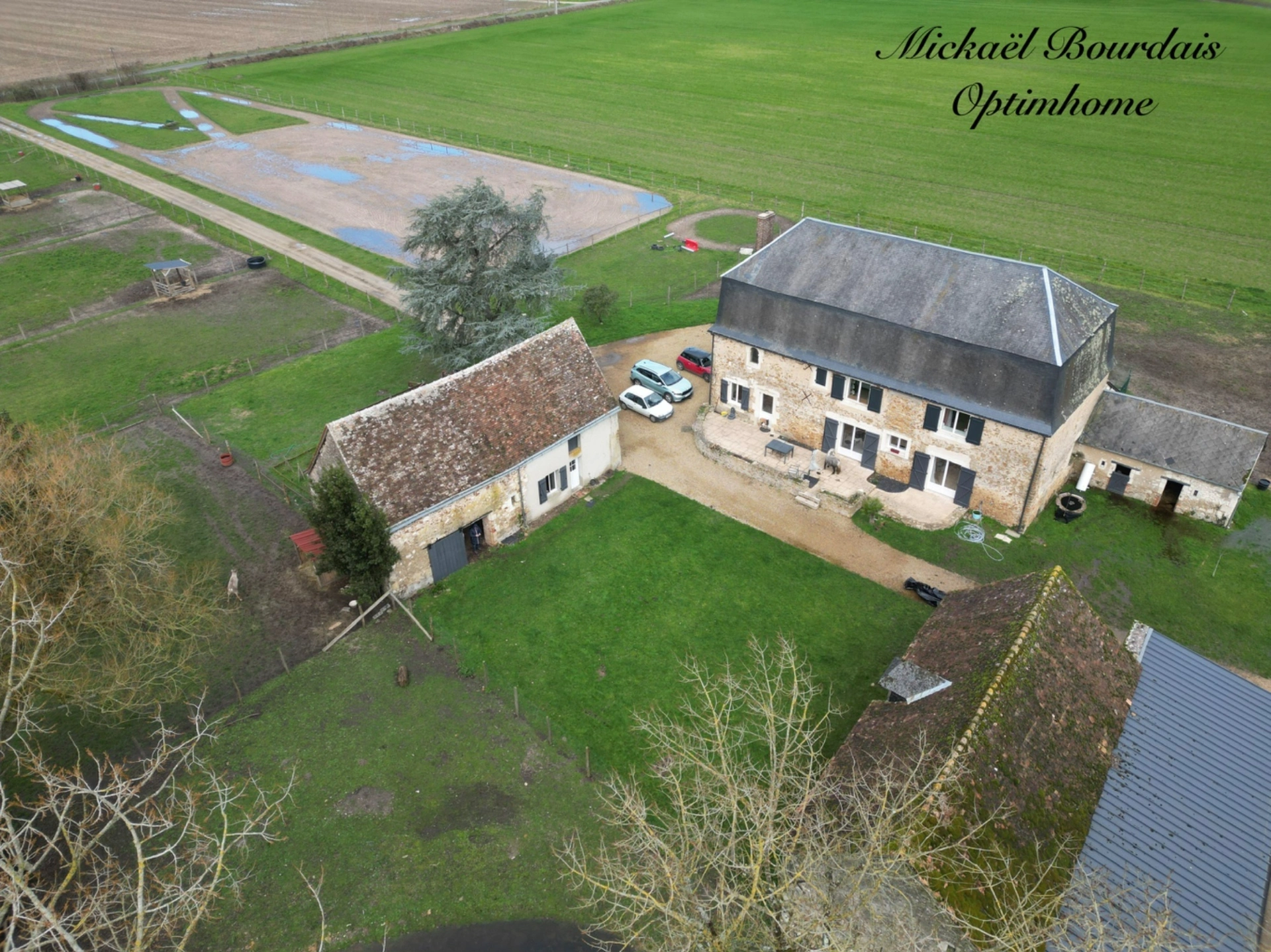 Maison 7 pièces 222 m² · à Luche Pringe · 222 m² · 398 000 €