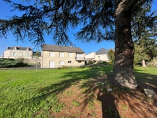 Maison 120 m2 sur sous-sol proche du centre ville sise sur une parcelle de 2200 m2 avec garage