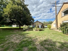 Maison de campagne 250 m2 rénovée avec dépendances et parc arboré de 4 500 m