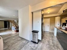 🏡 À vendre en exclusivité – Longère en partie rénovée avec dépendances sur 2000 m² de terrain – Pontvallain (72510)