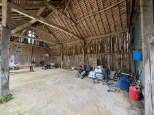 Maison familiale 4 chambres – 1 hectare de terrain – dépendances – Breil / Noyant-Villages