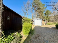 Maison familiale avec piscine, parc arboré, plan d’eau et dépendances – Saint-Jean-de-la-Motte