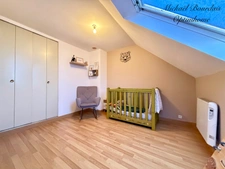 Maison familiale avec potentiel, au calme et proche de toutes commodités – 130 m² habitables + sous-sol complet – Terrain clos