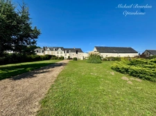 Maison familiale de caractère – 208 m² habitables – Dépendances + 300 m² – Les Bois d’Anjou (49250)