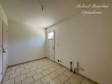 Maison contemporaine avec plus de 2 hectares de terrain clos et arboré – secteur La Flèche