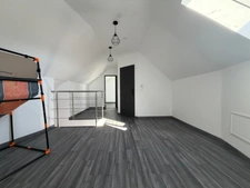 OIZÉ – Maison familiale de 2005 – 5 chambres – Vie de plain-pied – DPE 