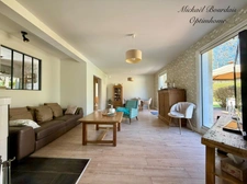 Maison familiale avec piscine, parc arboré, plan d’eau et dépendances – Saint-Jean-de-la-Motte