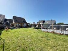 Maison familiale avec potentiel, au calme et proche de toutes commodités – 130 m² habitables + sous-sol complet – Terrain clos