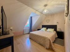 Maison de caractère avec 7 hectares de prairie – Vie de plain-pied – Secteur Oizé