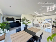 Maison contemporaine 2023 – 94 m² – 3 chambres – Garage – DPE A