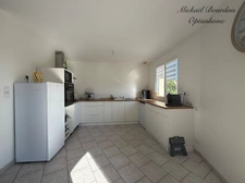 OIZÉ – Maison familiale de 2005 – 5 chambres – Vie de plain-pied – DPE 