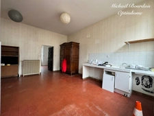 Belle Maison de Maître à restaurer au cœur de Mansigné 6 chambres, 200 m² habitables + dépendances