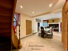Maison familiale 4 chambres – 1 hectare de terrain – dépendances – Breil / Noyant-Villages