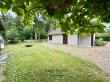 Terrain de loisirs de 4 900 m² avec hangar et espace habitable