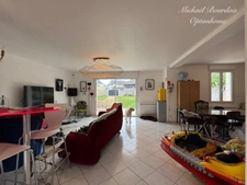 Maison rénovée avec dépendances louées – Bien rare à la vente sur Le Lude (72800)