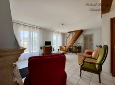 En exclusivité – Maison familiale 4 chambres + garage et dépendances, proche centre-ville du Lude