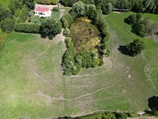 Maison contemporaine avec plus de 2 hectares de terrain clos et arboré – secteur La Flèche