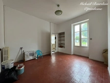 Belle Maison de Maître à restaurer au cœur de Mansigné 6 chambres, 200 m² habitables + dépendances
