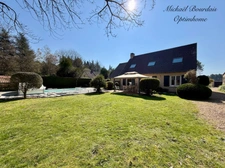 Maison familiale avec piscine, parc arboré, plan d’eau et dépendances – Saint-Jean-de-la-Motte