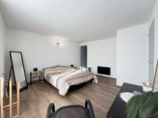 Maison de ville de 158 m² – Centre du Lude – Grenier aménageable de 50 m² – Garage indépendant disponible en option – Classe D