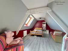 🏡 Maison familiale 5 chambres – Grand terrain clos – Sous-sol complet – Pontvallain