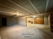 Maison sur sous-sol – 2 chambres – Environnement calme – 1000 m2 de Terrain clos