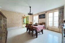 Immeuble de 2 appartements en Centre-Ville, Proche du Château