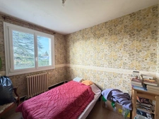 Maison 120 m2 sur sous-sol proche du centre ville sise sur une parcelle de 2200 m2 avec garage
