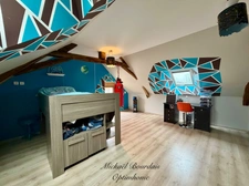 Maison familiale 4 chambres – 1 hectare de terrain – dépendances – Breil / Noyant-Villages