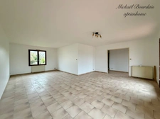 Maison sur sous-sol – 2 chambres – Environnement calme – 1000 m2 de Terrain clos