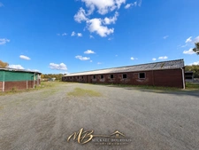 PRÉCIGNÉ (72) – DOMAINE ÉQUESTRE PROFESSIONNEL – ENVIRON 4,5 HECTARES