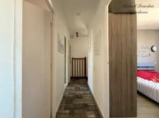 LE LUDE – MAISON 3 CHAMBRES AVEC GARAGE ET COUR FERMÉE