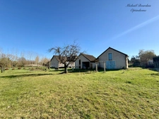 🏡 Maison familiale 5 chambres – Grand terrain clos – Sous-sol complet – Pontvallain