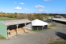 PRÉCIGNÉ (72) – DOMAINE ÉQUESTRE PROFESSIONNEL – ENVIRON 4,5 HECTARES