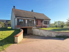 Maison sur sous-sol – 2 chambres – Environnement calme – 1000 m2 de Terrain clos