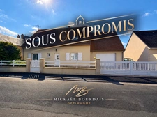 EXCLUSIVITÉ – LE LUDE – Maison familiale 4 chambres – Vie de plain-pied – 3 garages – Secteur recherché