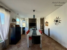 LE LUDE – MAISON 3 CHAMBRES AVEC GARAGE ET COUR FERMÉE